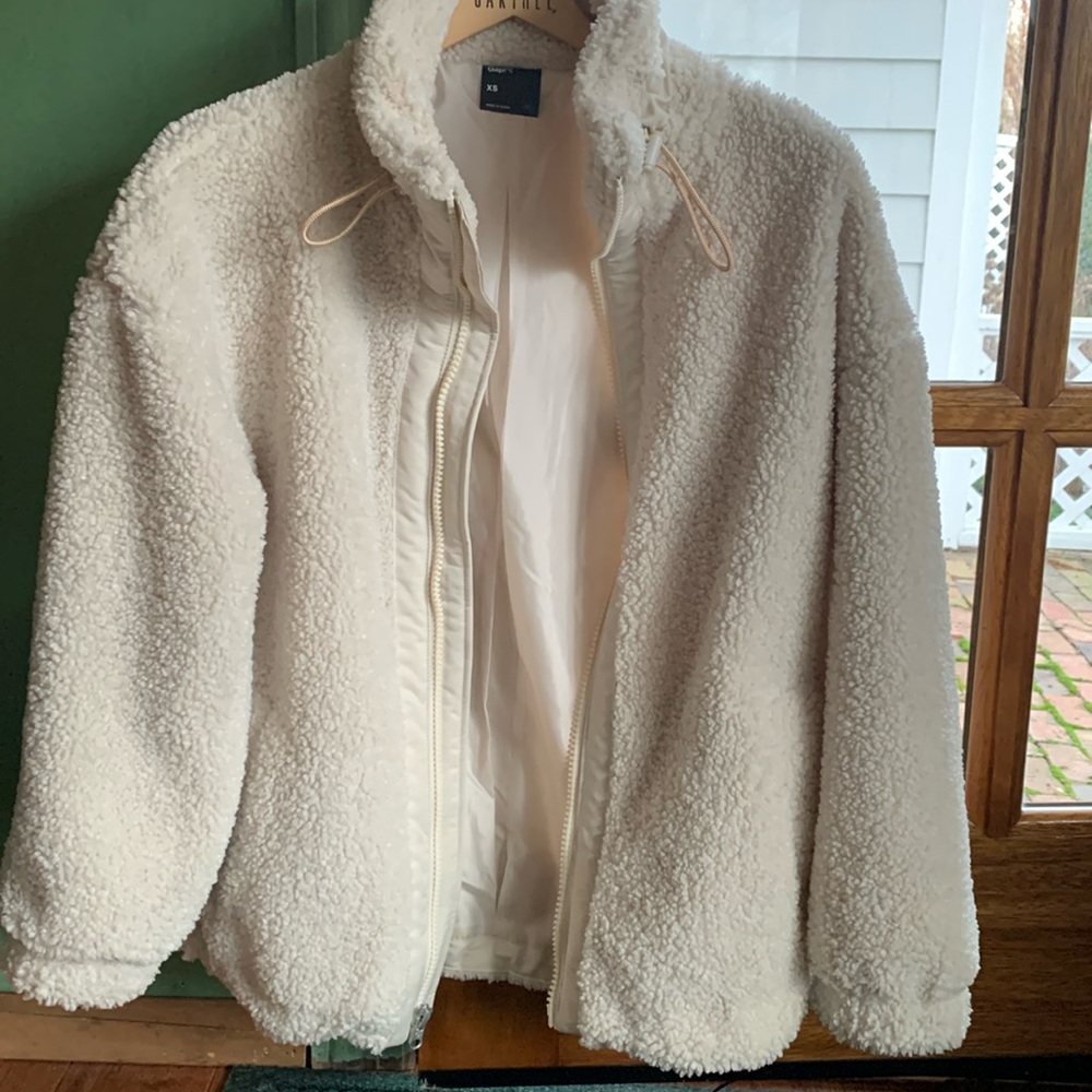 Gap fit fleece jacket